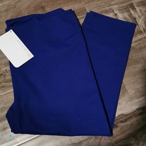 Fabletics Capri leggings
